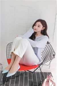 通房丫鬟低贱？绑生子系统当王妃全章阅读