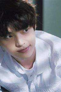 江南春不晚，风月不相逢结局