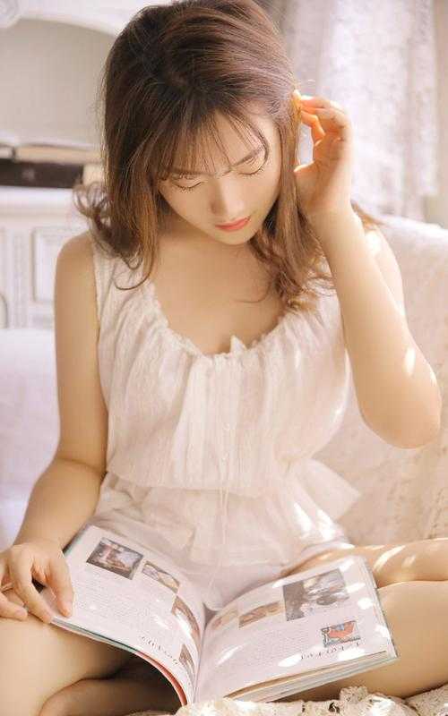 女儿自称穿越者，骗我自诛九族！小说