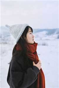 绿山秋色深，灯冷花期衰无广告