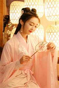 低贱通房？生子系统让我当上王妃全文+免费