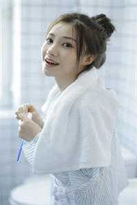 通房丫鬟低贱？绑生子系统当王妃唐圆圆沈清言全文+免费