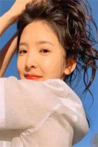 月色吻过梧桐雨无广告