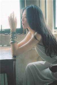 青灯惊破菩提月的小说