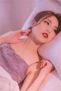 华年不染风霜意免费看