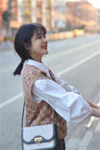 跳下诛仙台后，清冷女帝疯了爽文