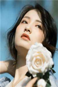 俏寡妇重生，赖上邻居糙汉未删节