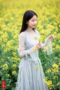 发小死后的第七年，我手撕系统杀穿了修仙界无删减+无广告