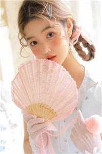 为了给小师妹出气，男友砸了妈妈的骨灰盒小说畅读