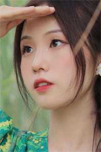 为了给小师妹出气，男友砸了妈妈的骨灰盒畅读