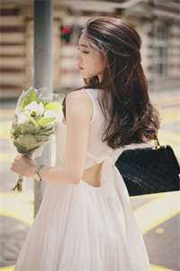 赌石无敌后，大佬排队找我热门小说