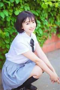 诞下超雄皇帝后，天下大乱了全文无删减