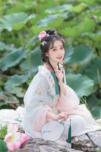 净身出户后，前妻全家跪求我复婚全球完整文集