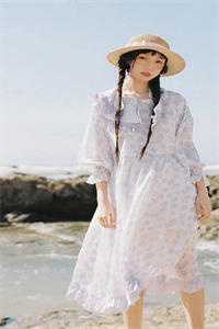 朝夕无归，旧梦难追短篇